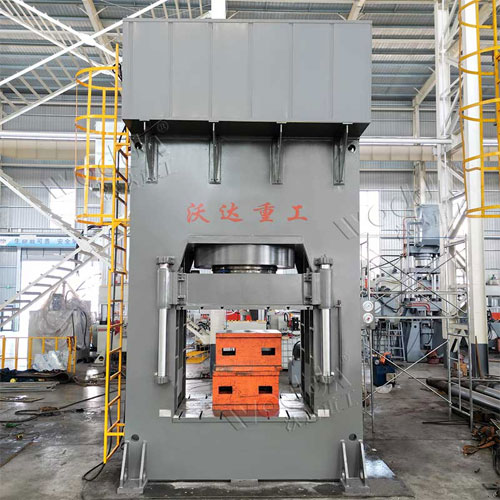 1800噸框架式液壓機(jī)_再生木屑叉車托盤(pán)成型模壓機(jī)