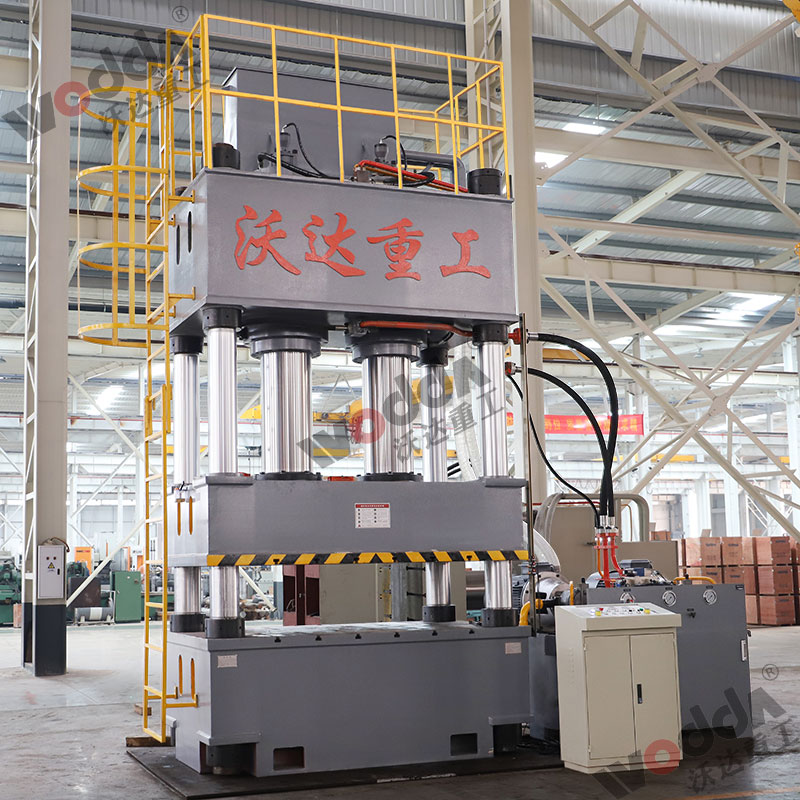 800噸四柱液壓機(jī) 800噸四柱液壓機(jī)