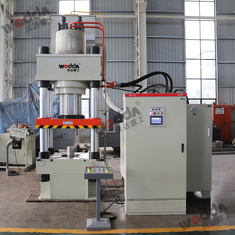 500噸熱模鍛液壓機(jī) 500噸熱模鍛液壓機(jī)