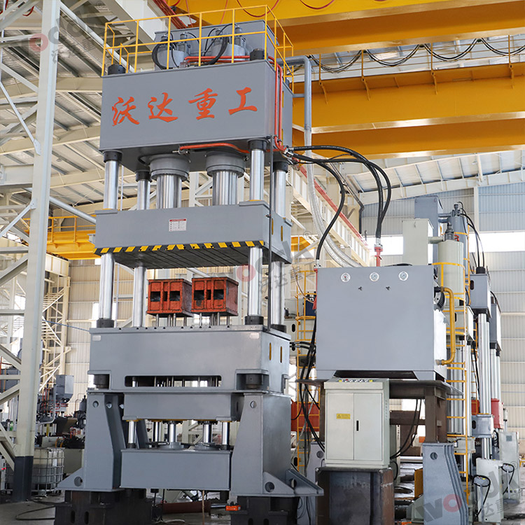 1000噸液壓墊(多頂桿)拉伸液壓機(jī) 1000噸液壓墊(多頂桿)拉伸液壓機(jī)