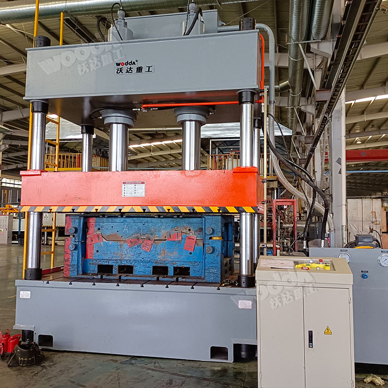 315噸汽車內飾件成型液壓機 315噸汽車內飾件成型液壓機