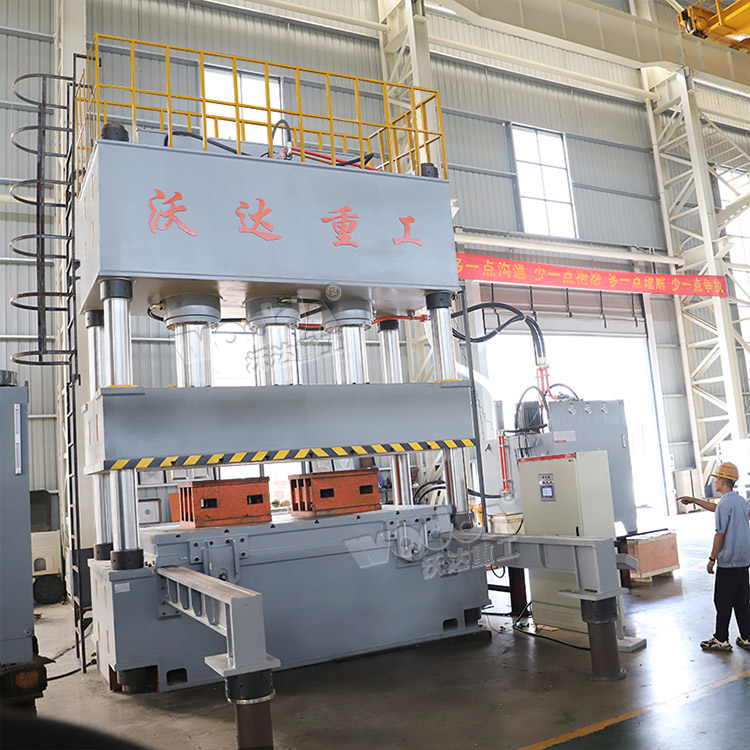 1200噸油壓機帶移動工作臺 1200噸油壓機帶移動工作臺