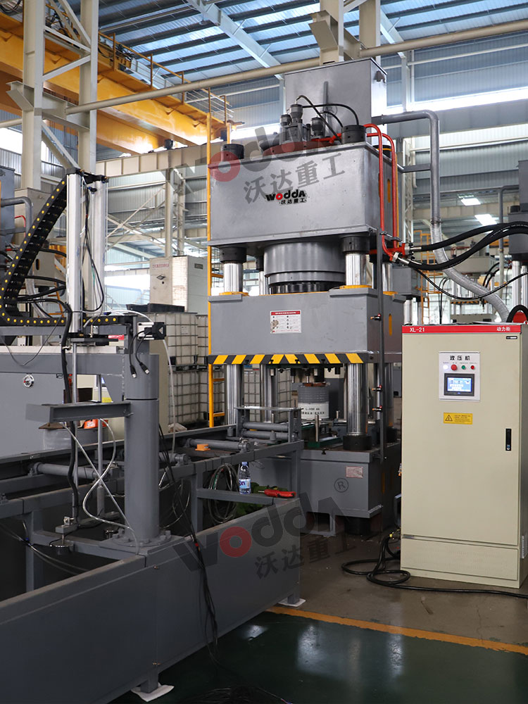 630噸四柱液壓機(錨桿托盤液壓機) 630噸四柱液壓機(錨桿托盤液壓機)