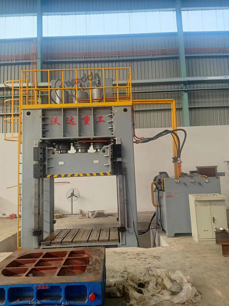 800噸框架式薄板拉伸液壓機 800噸框架式薄板拉伸液壓機