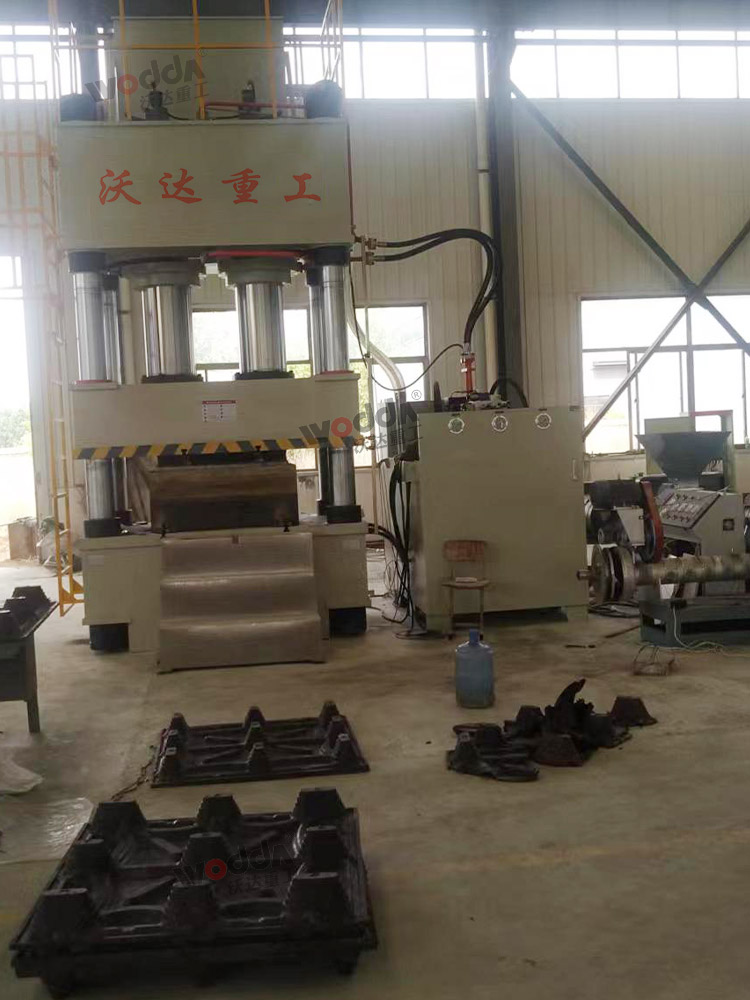 800噸塑料托盤成型液壓機 800噸塑料托盤成型液壓機