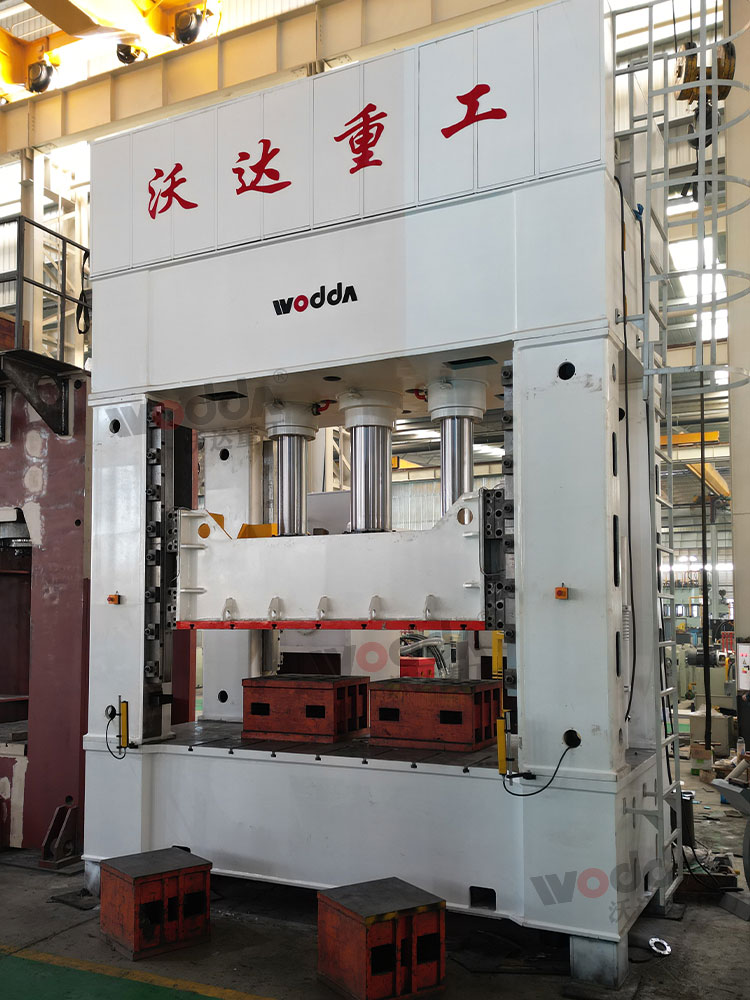 630噸框架式液壓機 630噸框架式液壓機