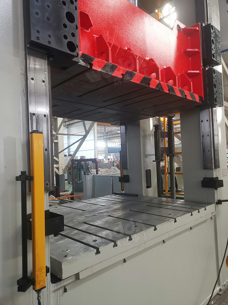 800噸框架式液壓機細節