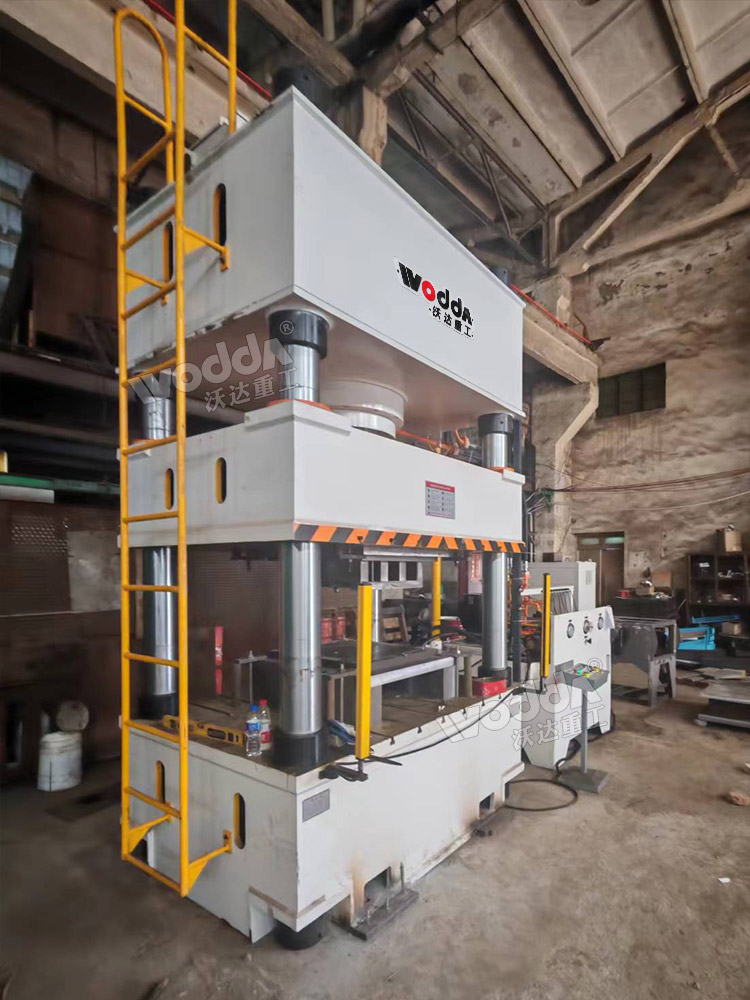 315噸三梁四柱液壓機 315噸三梁四柱液壓機