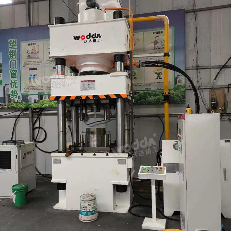 500噸三梁四柱液壓機 500噸三梁四柱液壓機