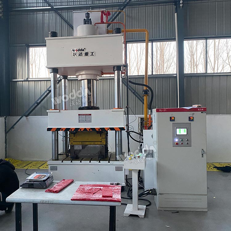 315噸電纜保護殼模壓液壓機 315噸電纜保護殼模壓液壓機