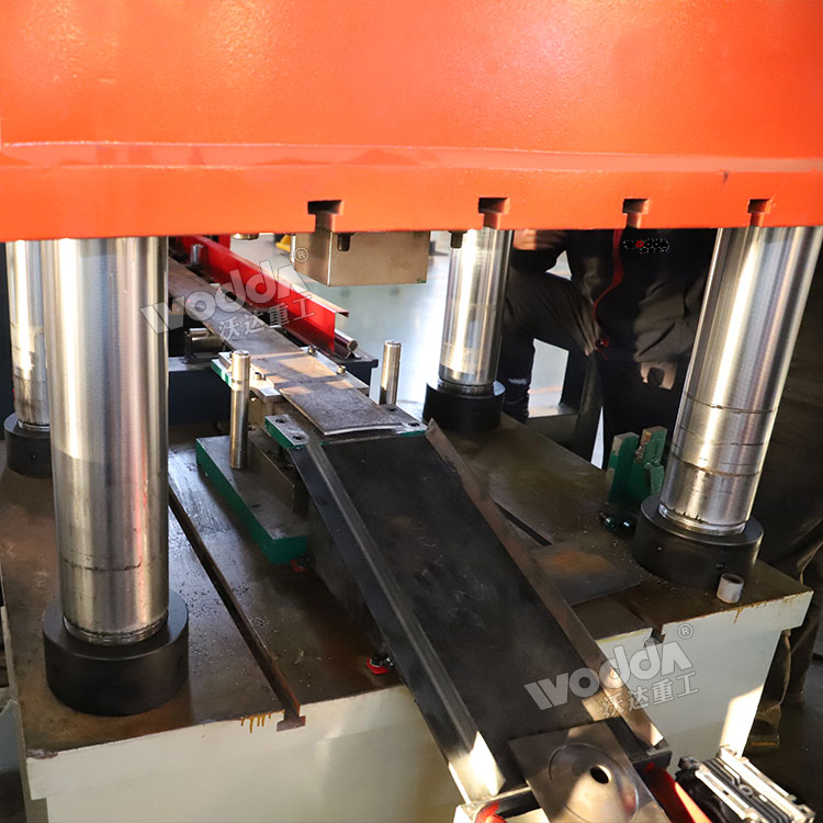 錨桿托盤液壓機細節1