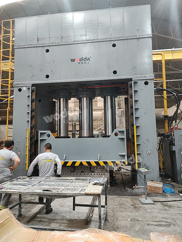 2000噸框架式液壓機 2000噸框架式液壓機