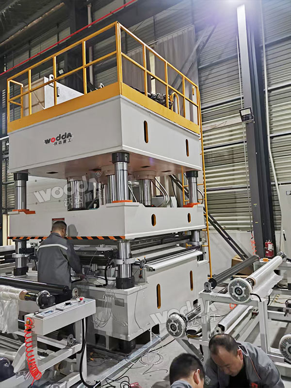 630噸四柱液壓機 630噸四柱液壓機