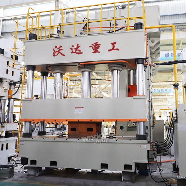 630噸四柱液壓機 630噸四柱液壓機