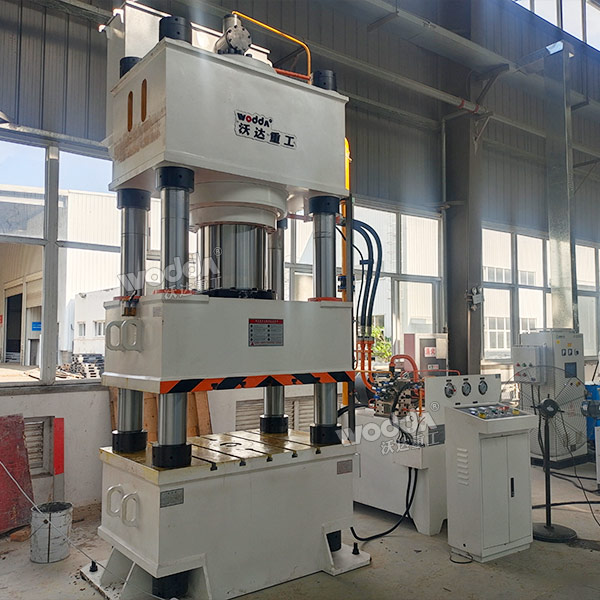 630噸油壓機 630噸油壓機