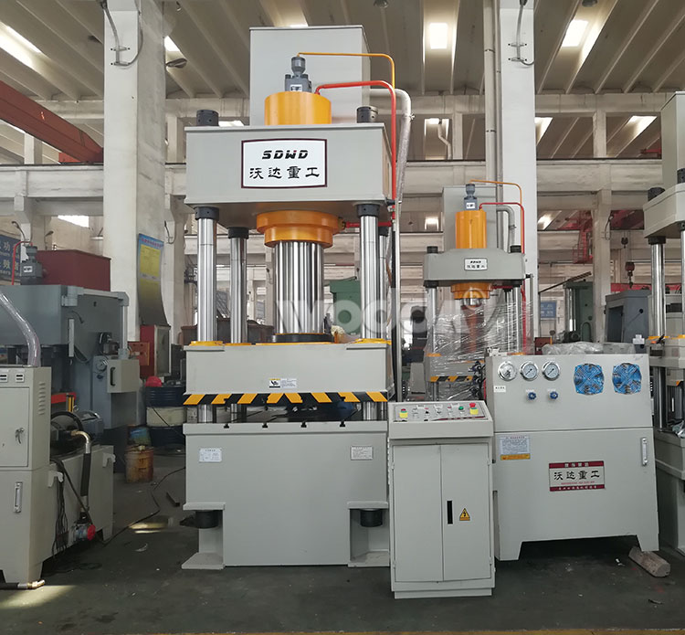 315噸四柱液壓機 315噸四柱液壓機