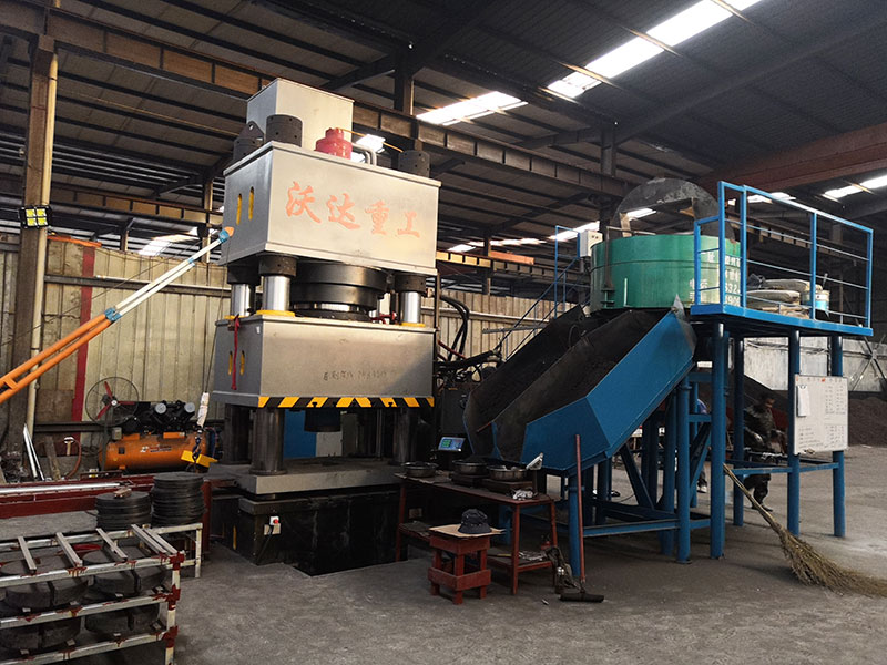 復合型墜砣成型液壓機 復合型墜砣成型液壓機