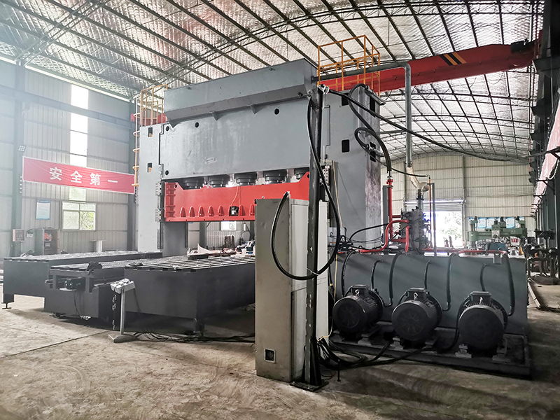 2000噸框架式液壓機 2000噸框架式液壓機